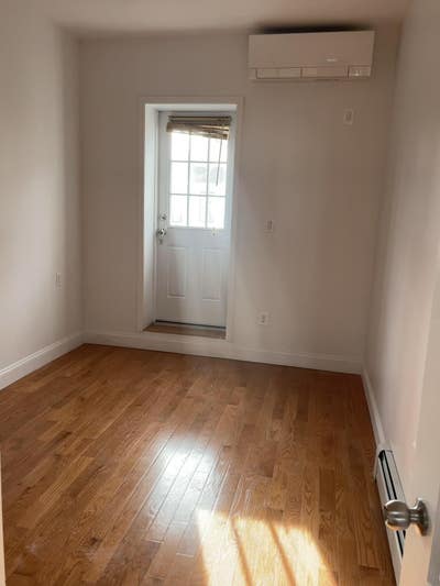 Bay Rudge 4 Bedrooms 2 Bath Gut Rennovated Main Photo