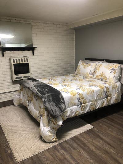 Nice Room in Great Area Main Photo