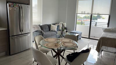 Hello I renting room  Main Photo