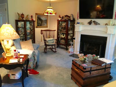 Warm, charming, and picturesque town home Main Photo