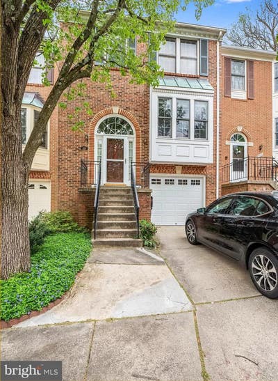 Basement with full bathroom for rent in Tysons Cor Main Photo