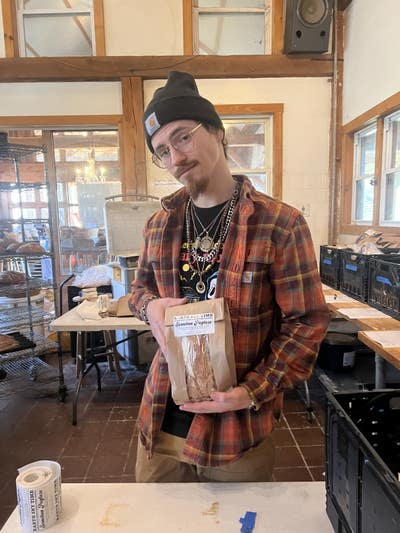 Room wanted in Ridgewood Main Photo