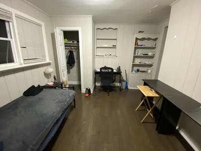 Beautiful large room in Silver Spring  Main Photo