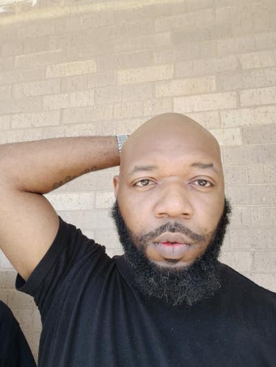 Room wanted in Dallas Main Photo