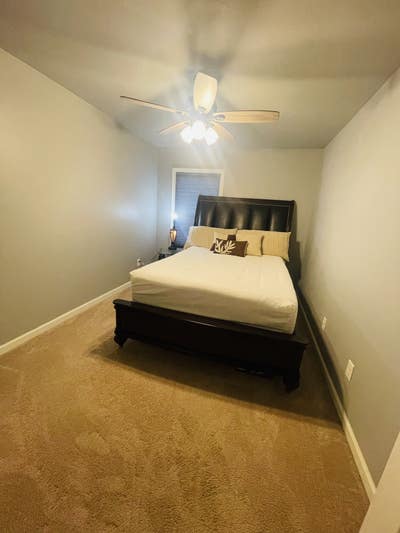 Room For Rent  Main Photo