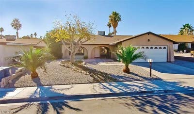 Private Room in Southeast LV - great location!  Main Photo