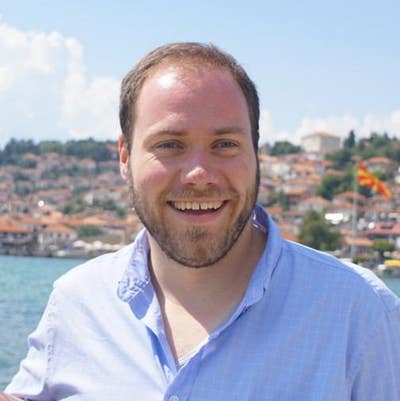 35m seeking a simple room in Astoria Main Photo