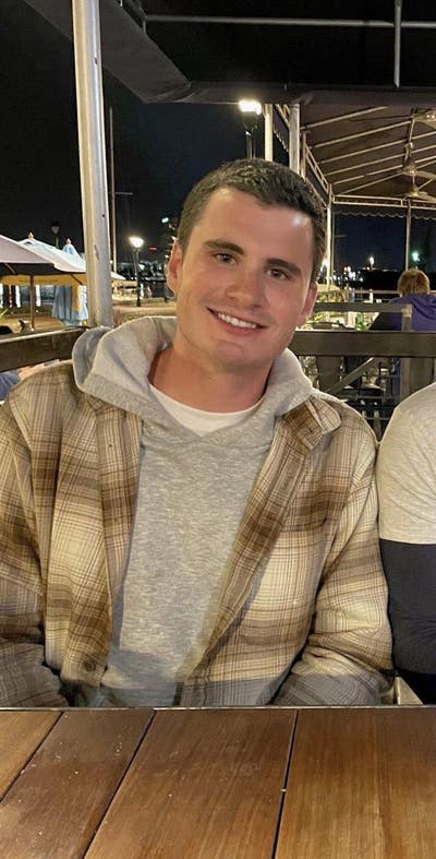 Professional Male seeks a large room Main Photo