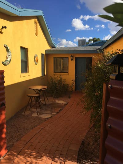 Guest Cottage Furnished Main Photo