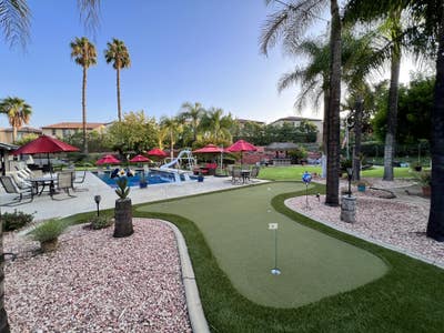 Luxurious One Bedroom Ensuite Main Photo