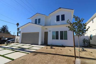 Chill House in a quiet NoHo neighborhood Main Photo