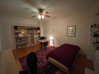 Spacious master bedroom in JC Main Photo