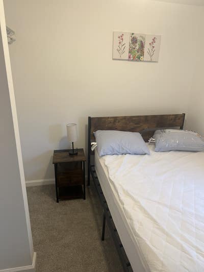 Beautiful renovated home, furnished rooms Main Photo
