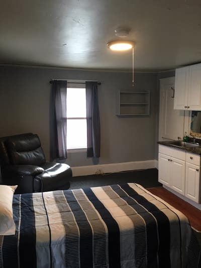 Furnished Room in Norwood Center Main Photo