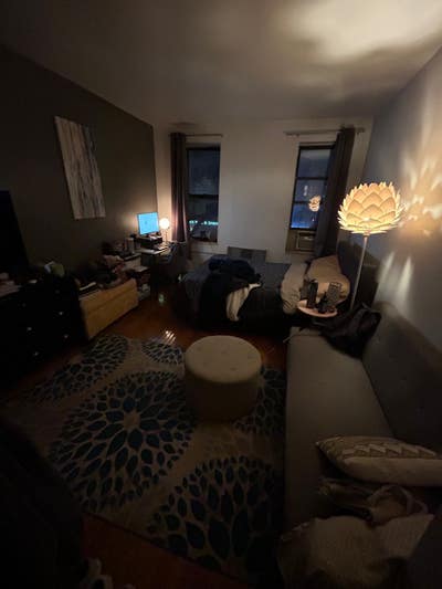 Huge Room in Hell's Kitchen near Target  Main Photo