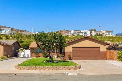 Single Room for Rent. Shared Household. Santee. Main Photo