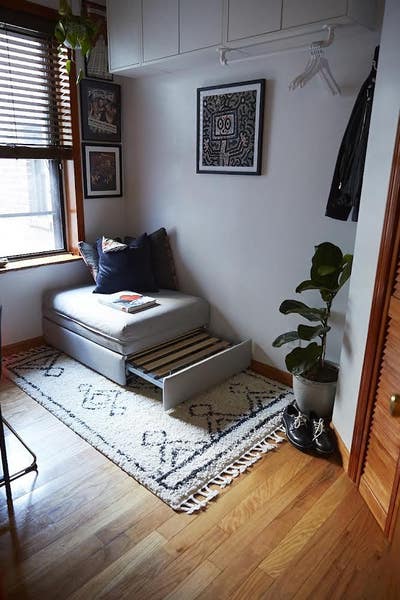 Cute 1 BDRM in Clean 2 BDRM Avail. Perf Location  Main Photo