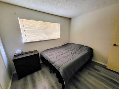 Room for rent in south Pasadena (Utilities and In Main Photo