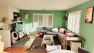 Private room & bath & assigned parking space Main Photo