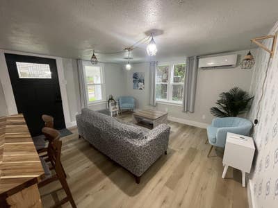 Student House with Parking- Close to Unt & Twu Main Photo