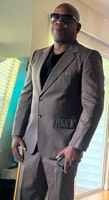 Room wanted in Palm Harbor, FL Main Photo