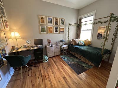 Beautiful Furnished Room 15 Mins from Midtown Main Photo