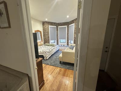 Need Roommate in 2Bed3Ba Huge/Cozy/Artistic Duplex Main Photo