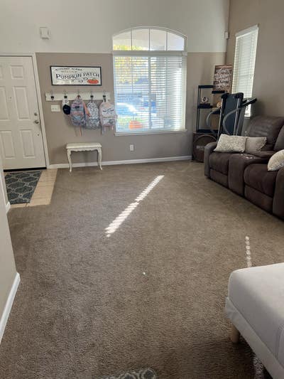 1 room and a shared bathroom for rent  Main Photo