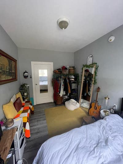 Koreatown spacious apartment - cheap rent!! Main Photo