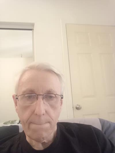 Looking for Room, Long Beach, Huntington Beach Main Photo