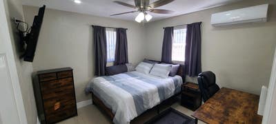 Furnished room with shared bathroom  Main Photo