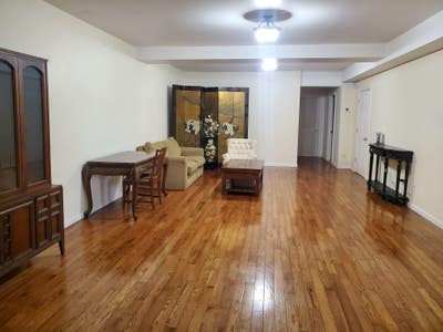 Private and Spacious Room for Rent Main Photo