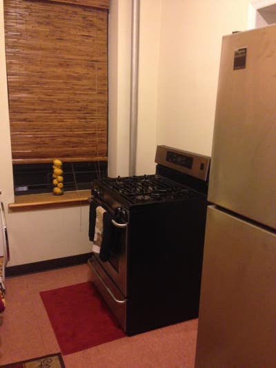 Large room for rent and the heart of Harlem Main Photo