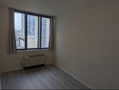 Roommate Wanted for Waterfront High Rise Near PATH Main Photo