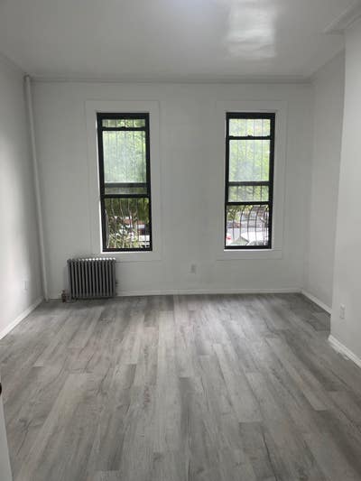 $1500 - Large Pet friendly Room available June 1st Main Photo