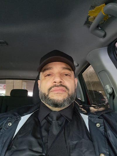  people looking  for added person if allowed..... Main Photo