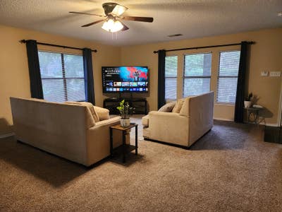 Unfurnished room available in NW San Antonio Main Photo