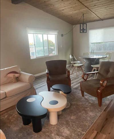 Charming and Artsy Home for a Quiet Housemate Main Photo