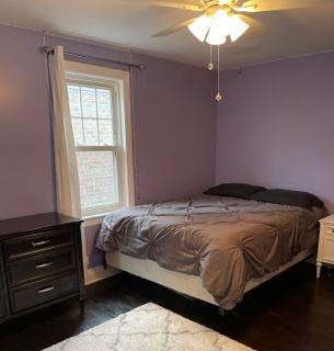 1 Furnished Bedroom for female in furnished home Main Photo