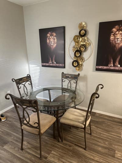 Nice quiet place to live , just looking for someon Main Photo