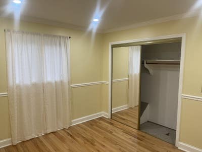 Privet room in private house  Main Photo