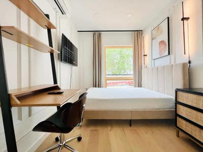 Prospect Park HDTV Room, Terrace, Laundry, AC #339 Main Photo