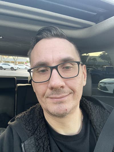 Room wanted in Tampa, FL Main Photo