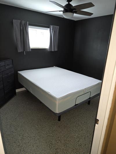 Room for Rent Main Photo