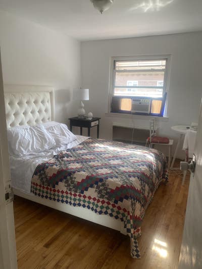 Big Room for Rent !! Main Photo