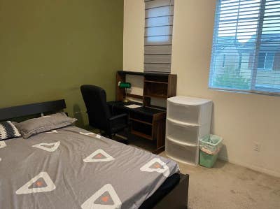 Furnished Cozy 1 Bed Bath Room in West Hills Main Photo