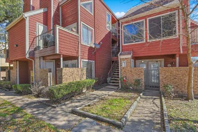 9821 Walnut Street KDallasTexas  Main Photo