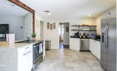 Highquality & beautiful Sarasota House with Dining Main Photo