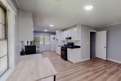 Comfy & spacious Atlanta House with Backyard Main Photo