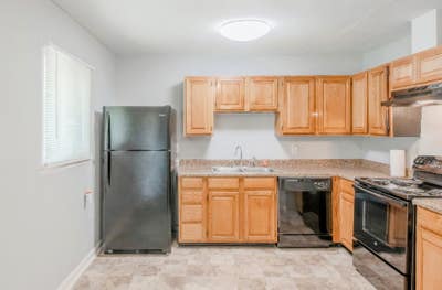  Bright, Spacious, and Ready for You—Welcome Home! Main Photo